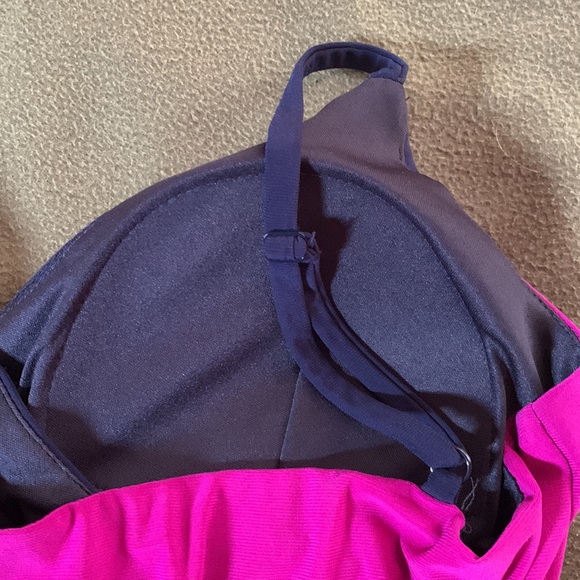 MSK long dress.  Fushia and Navy.  Adjustable strap.  Tie in back.  Size XL - Picture 7 of 7